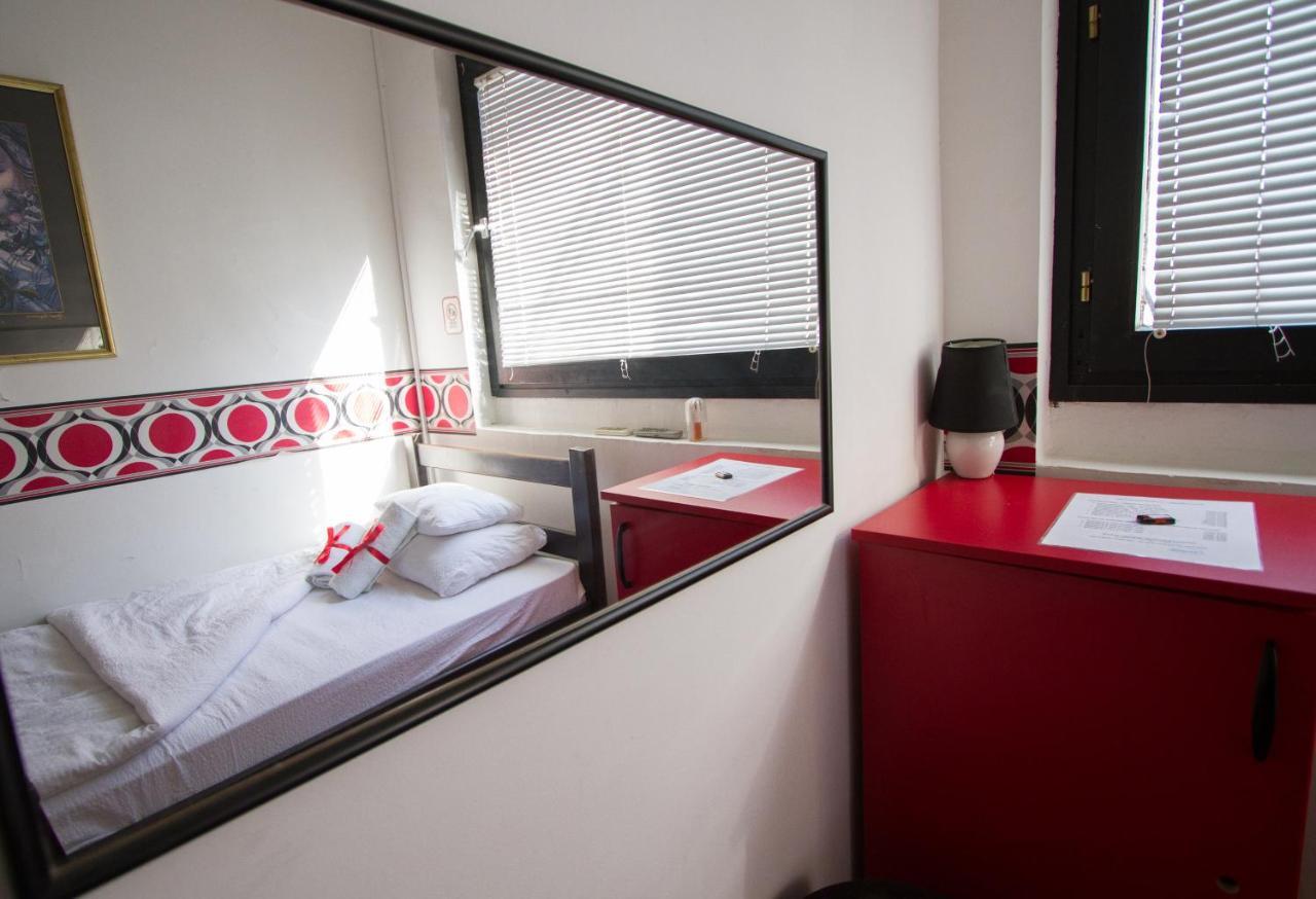 בלגרד Rooms And Apartments S מראה חיצוני תמונה