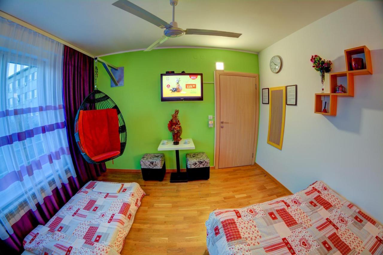 בלגרד Rooms And Apartments S מראה חיצוני תמונה
