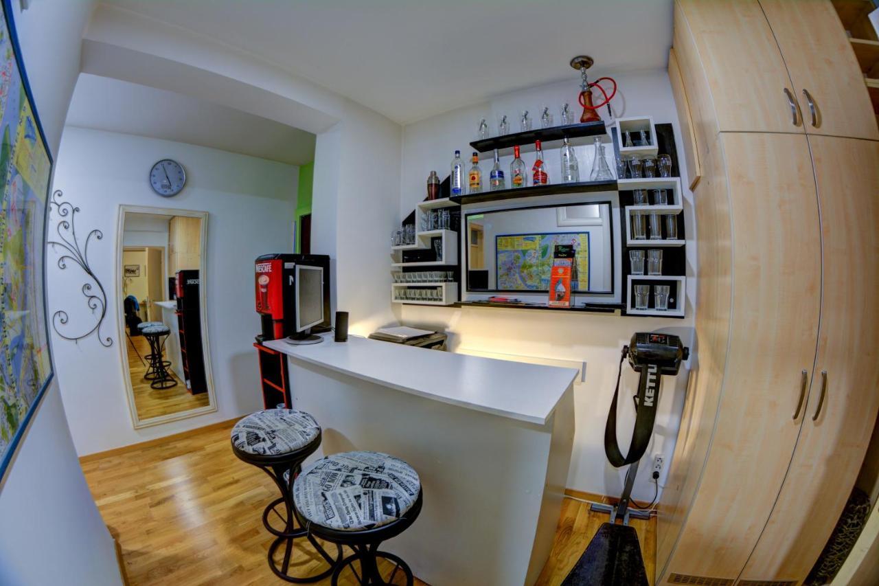 בלגרד Rooms And Apartments S מראה חיצוני תמונה